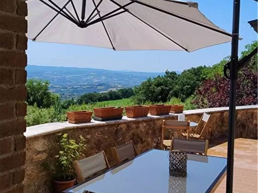 casa indipendente in vendita a Gualdo Cattaneo in zona Grutti