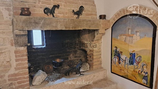 appartamento in vendita a Gualdo Cattaneo in zona Torri