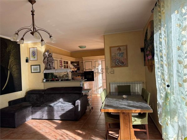 appartamento in vendita a Gualdo Cattaneo in zona Grutti