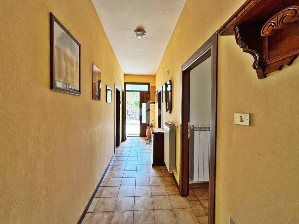 casa indipendente in vendita a Gualdo Tadino in zona Cerqueto
