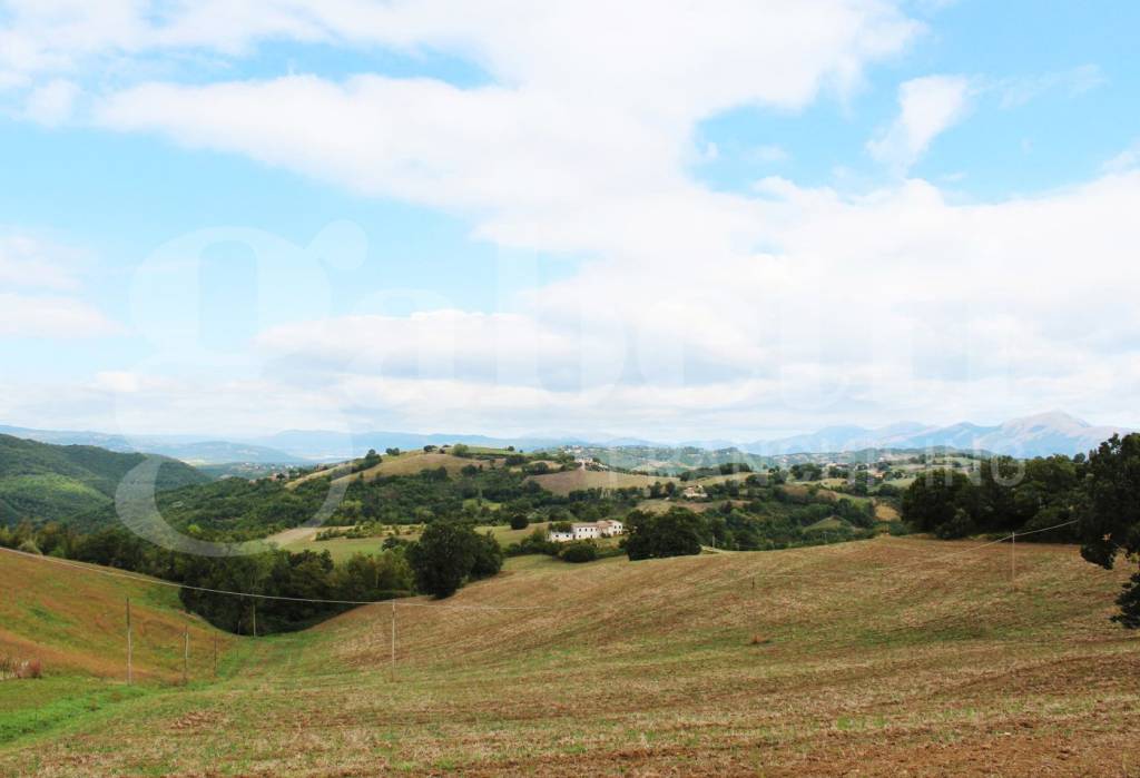 casa indipendente in vendita a Gualdo Tadino in zona Morano Osteria