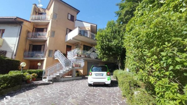 casa indipendente in vendita a Gualdo Tadino