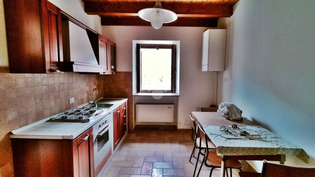casa indipendente in vendita a Gualdo Tadino in zona Vaccara