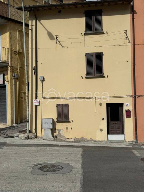 casa indipendente in vendita a Gualdo Tadino