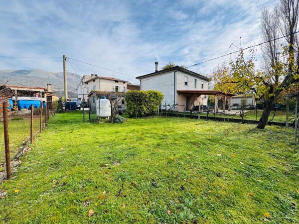 appartamento in vendita a Gualdo Tadino in zona Palazzo Mancinelli