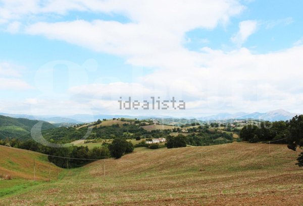 casa indipendente in vendita a Gualdo Tadino in zona Casale