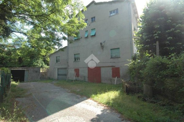 casa indipendente in vendita a Gualdo Tadino