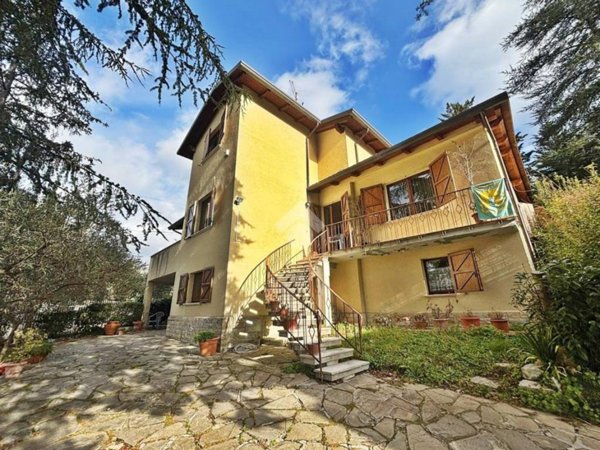 casa indipendente in vendita a Gualdo Tadino
