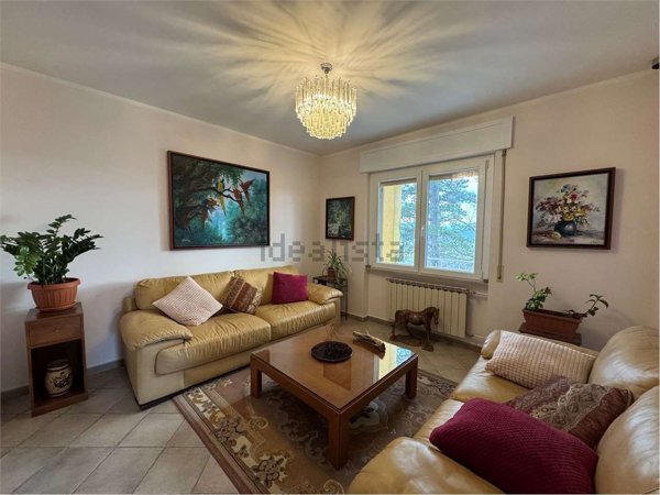 casa indipendente in vendita a Gualdo Tadino in zona Morano Osteria