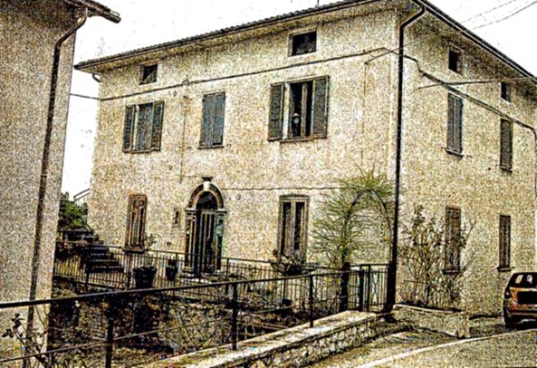 appartamento in vendita a Gualdo Tadino in zona Palazzo Mancinelli