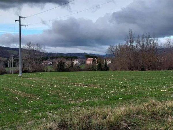 terreno agricolo in vendita a Gualdo Tadino in zona Crocicchio