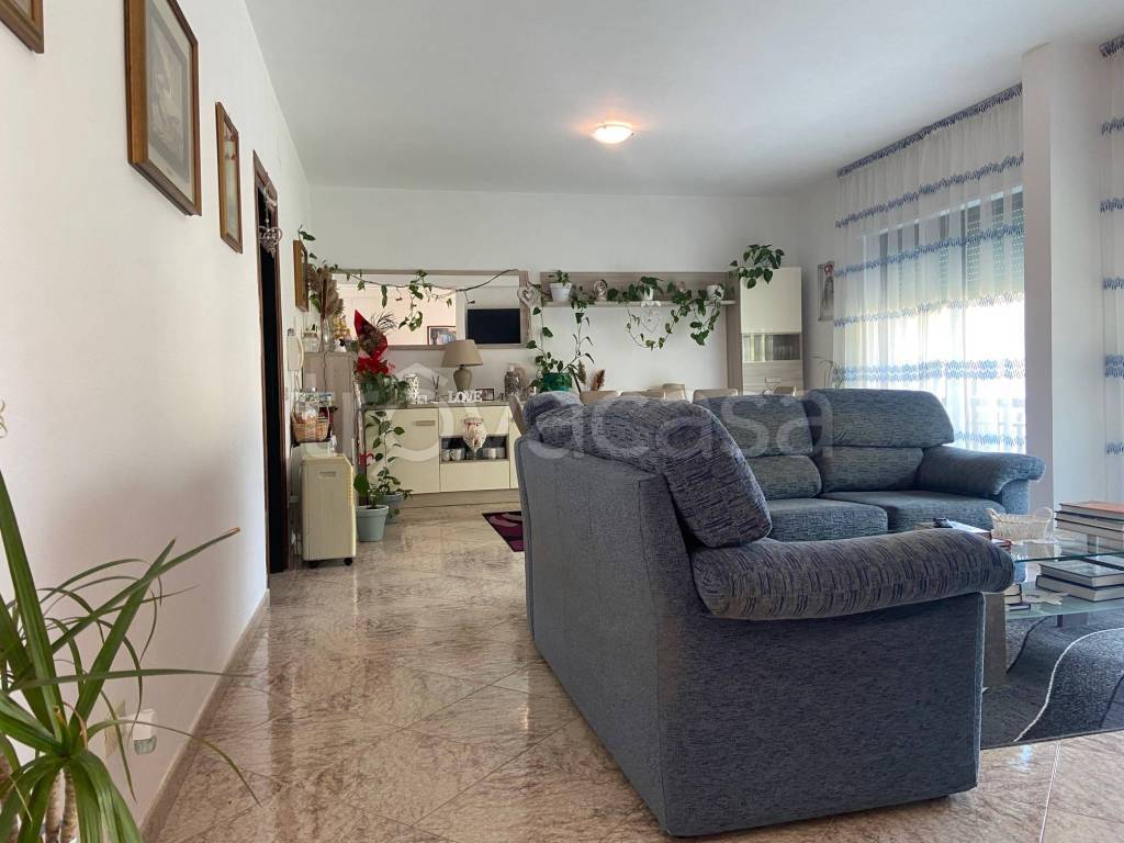 casa indipendente in vendita a Gualdo Tadino