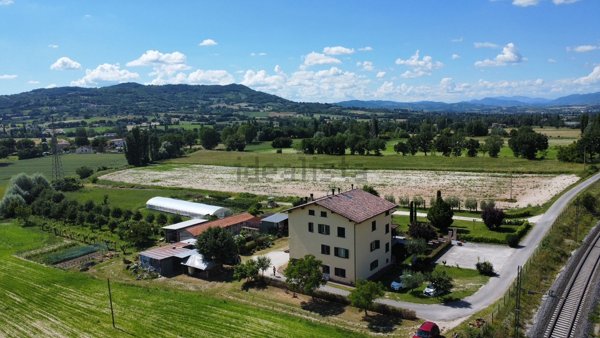 appartamento in vendita a Gualdo Tadino