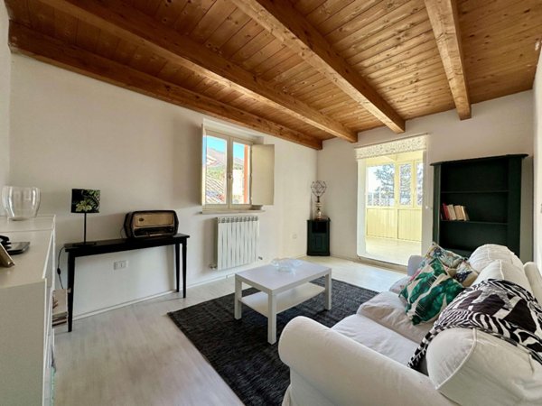 casa indipendente in vendita a Gualdo Tadino