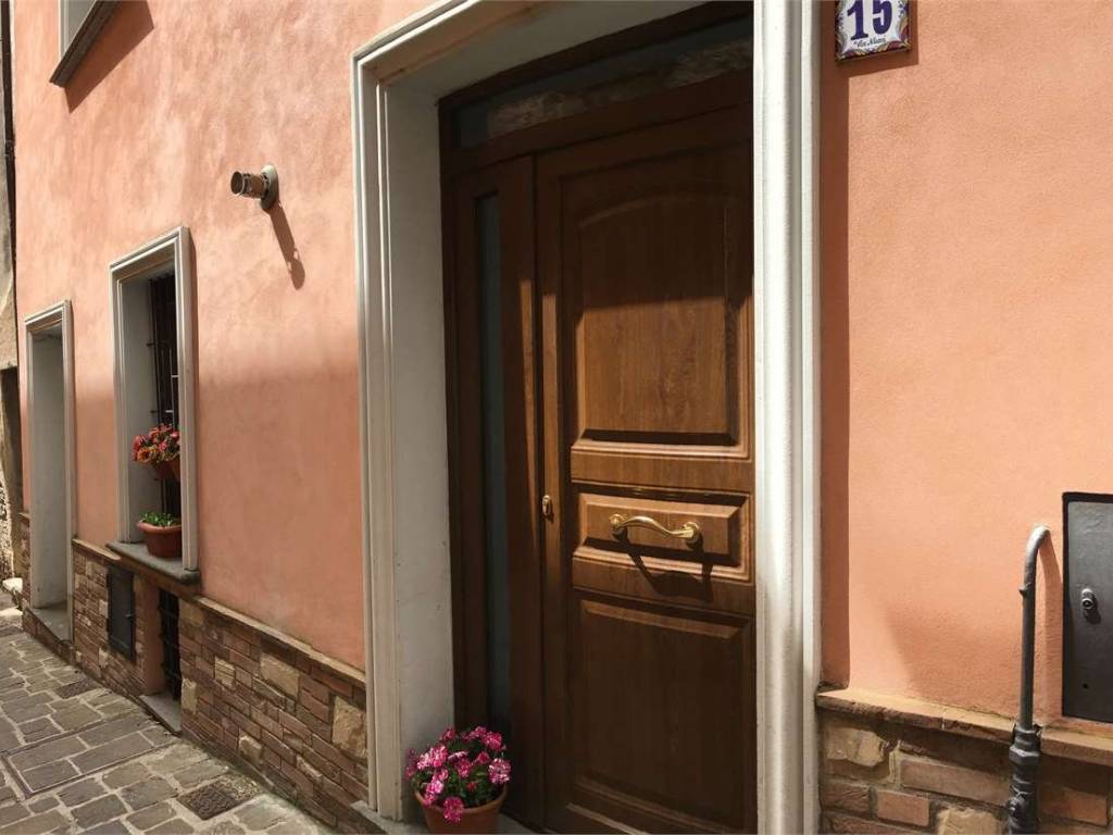 casa indipendente in vendita a Gualdo Tadino