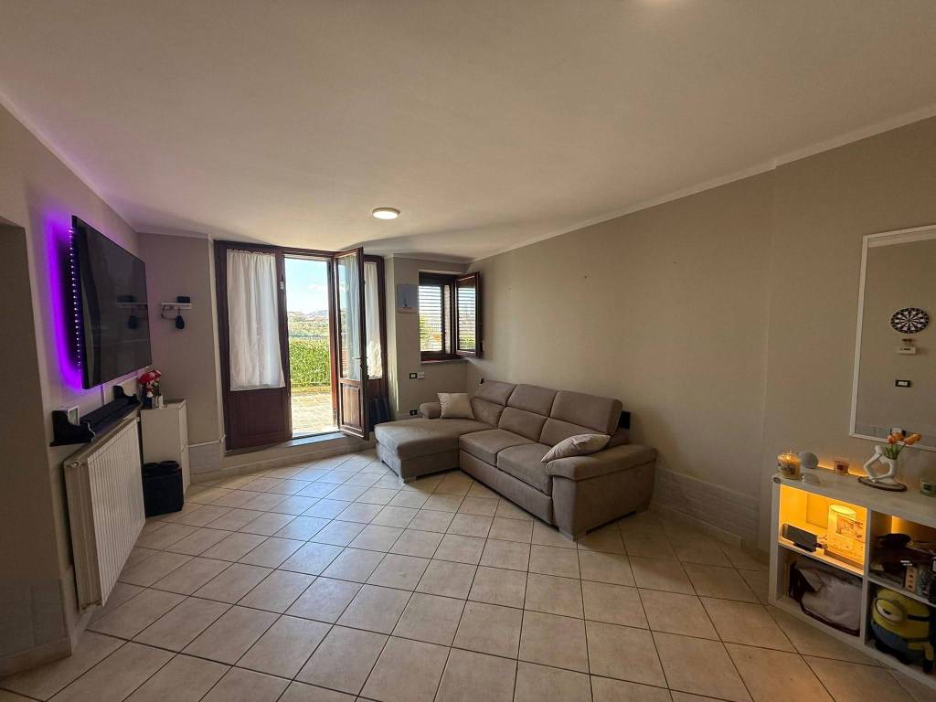 casa indipendente in vendita a Gualdo Tadino