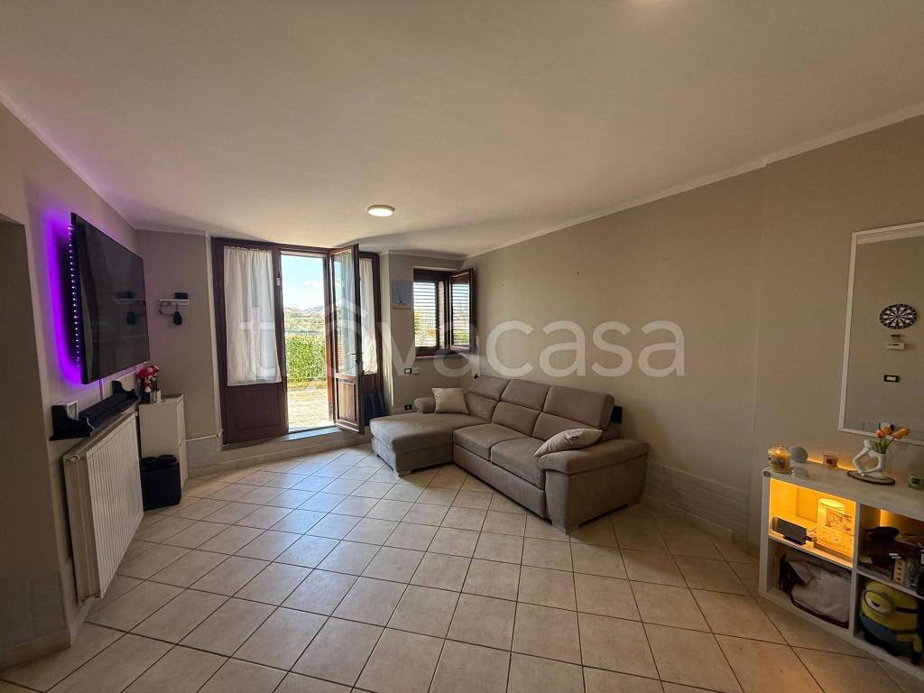 casa indipendente in vendita a Gualdo Tadino