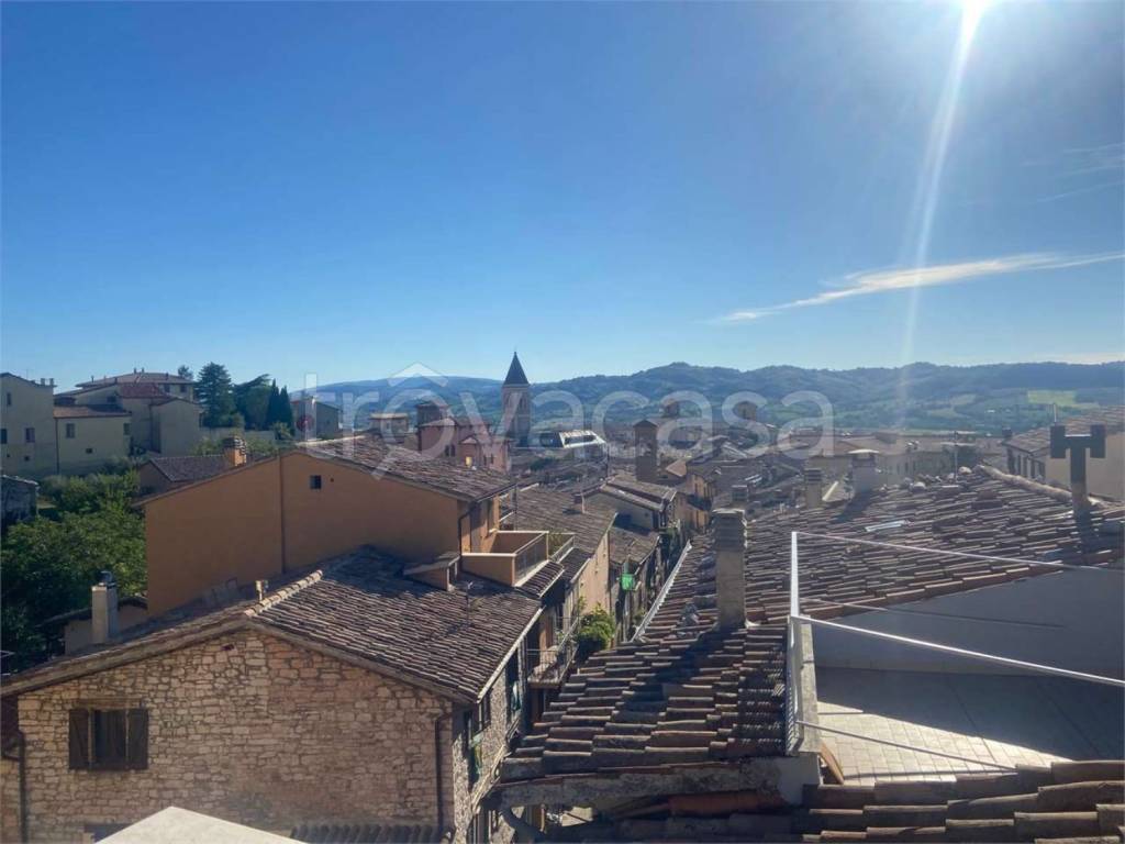 casa indipendente in vendita a Gualdo Tadino