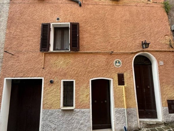 casa indipendente in vendita a Gualdo Tadino
