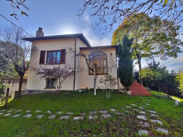 casa indipendente in vendita a Gualdo Tadino