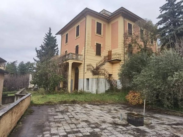casa indipendente in vendita a Gualdo Tadino