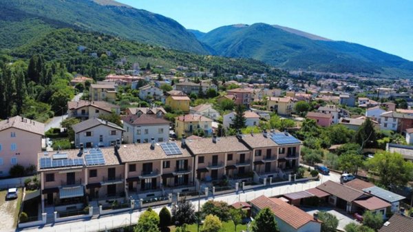 casa indipendente in vendita a Gualdo Tadino