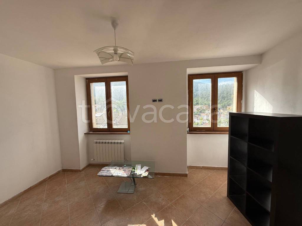 casa indipendente in vendita a Gualdo Tadino