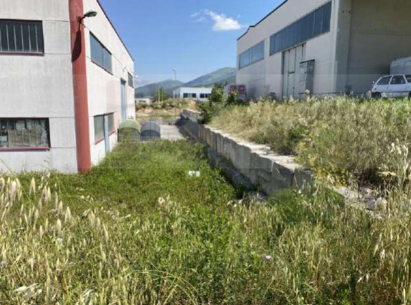 negozio in vendita a Gualdo Tadino