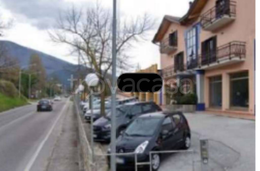 negozio in vendita a Gualdo Tadino