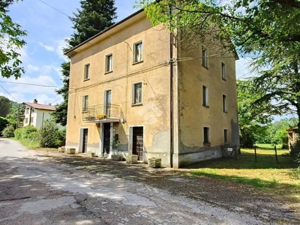 casa indipendente in vendita a Gualdo Tadino