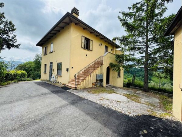casa indipendente in vendita a Gualdo Tadino