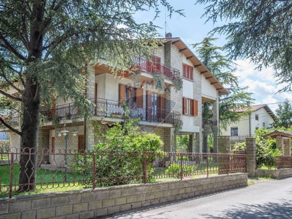 casa indipendente in vendita a Gualdo Tadino