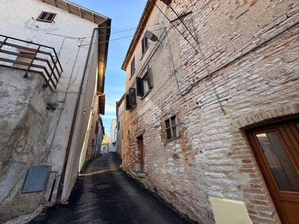 appartamento in vendita a Gualdo Tadino in zona Palazzo Mancinelli