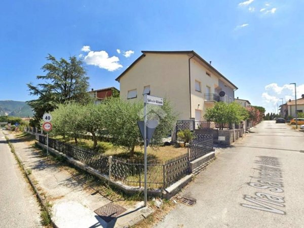 appartamento in vendita a Gualdo Tadino in zona Cerqueto