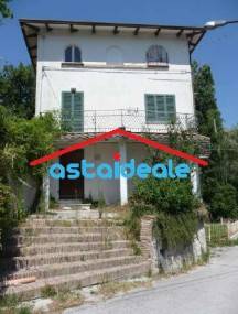 appartamento in vendita a Gualdo Tadino