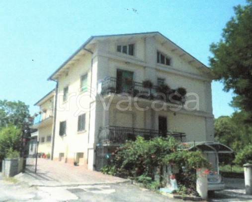 appartamento in vendita a Gualdo Tadino in zona Piagge