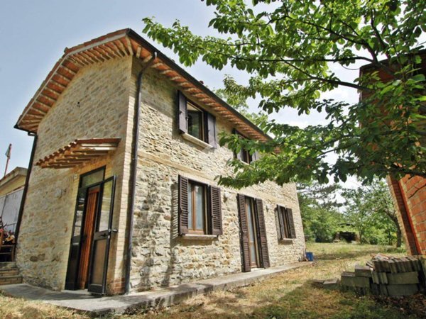 casa indipendente in vendita a Gualdo Tadino in zona Morano Osteria