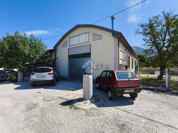 trivano in vendita a Gualdo Tadino