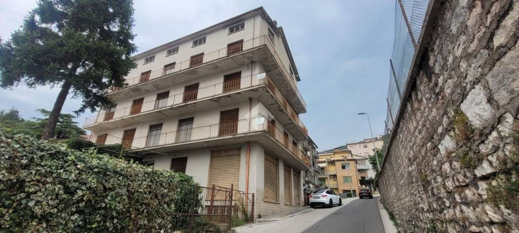 casa indipendente in vendita a Gualdo Tadino