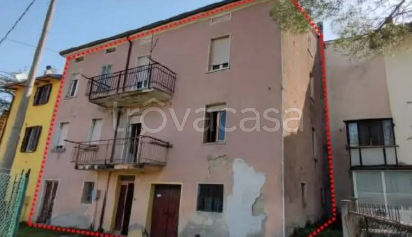 casa indipendente in vendita a Gualdo Tadino