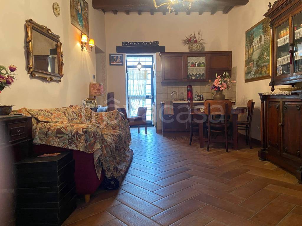casa indipendente in vendita a Gualdo Tadino