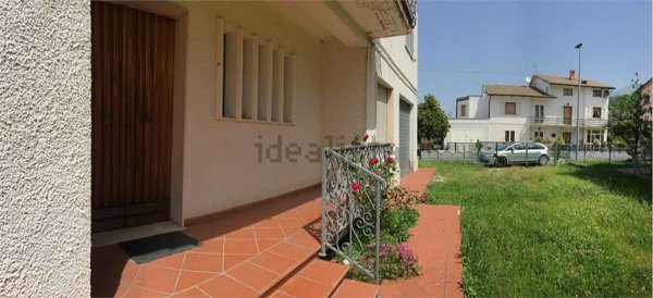 casa indipendente in vendita a Gualdo Tadino