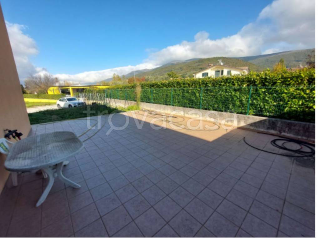 appartamento in vendita a Gualdo Tadino in zona Gaifana