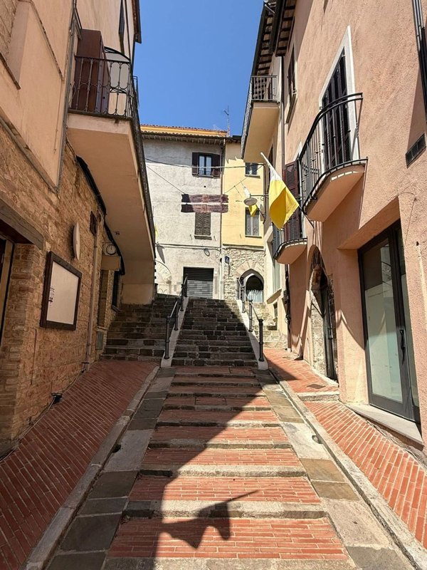 appartamento in vendita a Gualdo Tadino