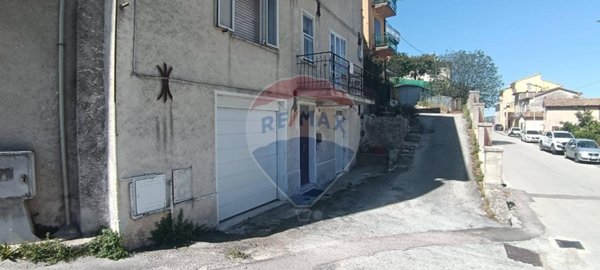 casa indipendente in vendita a Gualdo Tadino