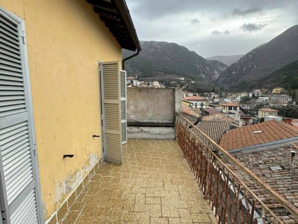 casa indipendente in vendita a Gualdo Tadino