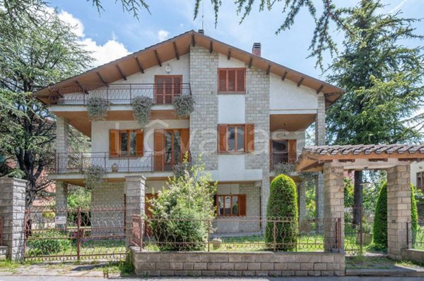 casa indipendente in vendita a Gualdo Tadino