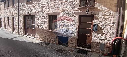 casa indipendente in vendita a Gualdo Tadino in zona Gaifana