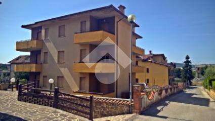 casa indipendente in vendita a Gualdo Tadino