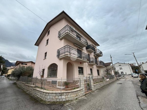 appartamento in vendita a Gualdo Tadino